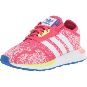 imageadidas Originals UnisexChild Swift Essential SneakerBlackWhiteSignal Green