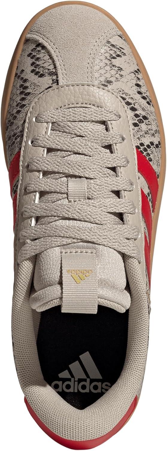imageadidas Womens VL Court 30 SneakerWonder BeigeBetter ScarletGold Metallic