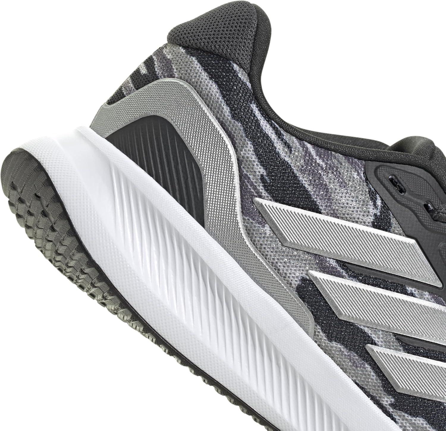 imageadidas UnisexChild Run Falcon 5 SneakerSilver PebbleSilver MetallicCarbon