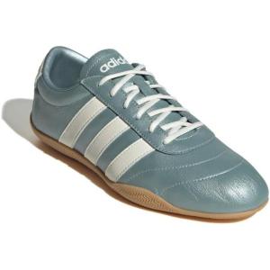 imageadidas Womens Grand Court Lo SneakerMagic Grey MetallicWhiteGum