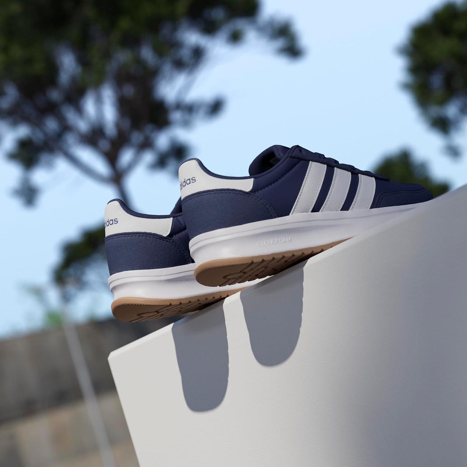 imageadidas Kids Run 70s 20 SneakersDark BlueWhite