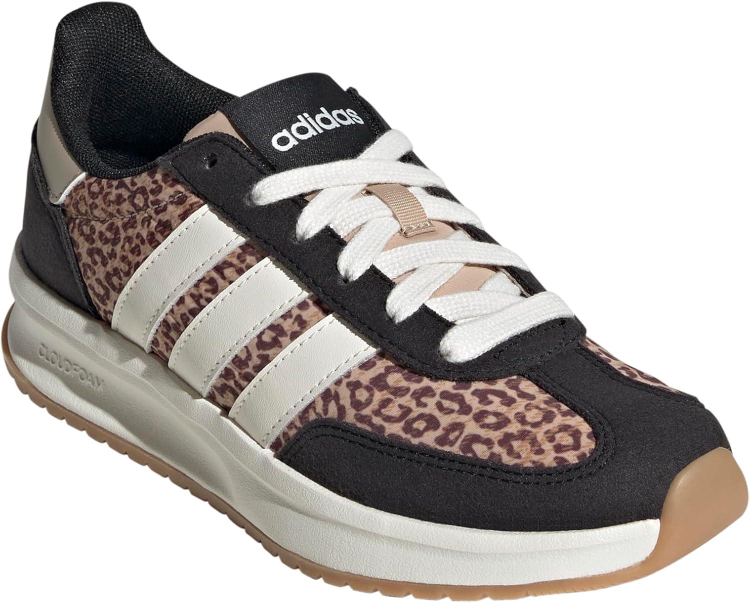 imageadidas Kids Run 70s 20 SneakersMagic BeigeOff WhiteBlack