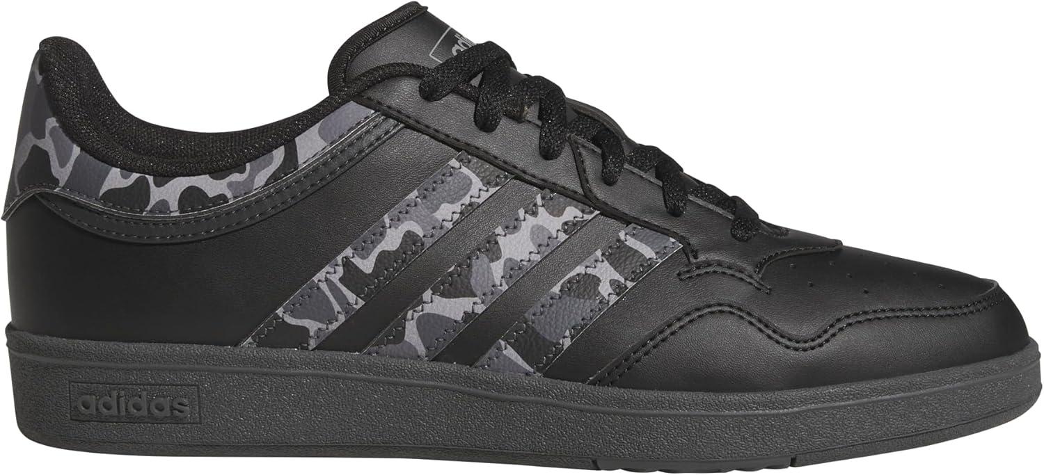 imageadidas UnisexAdult Hoops 40 Basketball SneakerBlackCarbonGrey