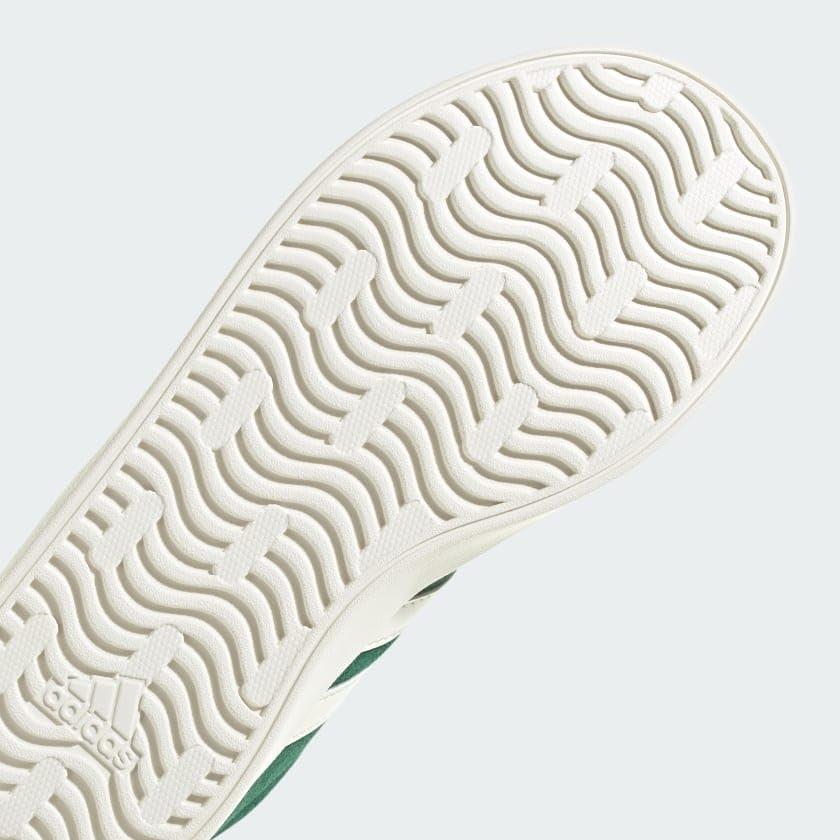 imageadidas UnisexChild Vl Court 30 Skateboarding Shoes ToddlerCollegiate GreenOff WhiteGold Metallic