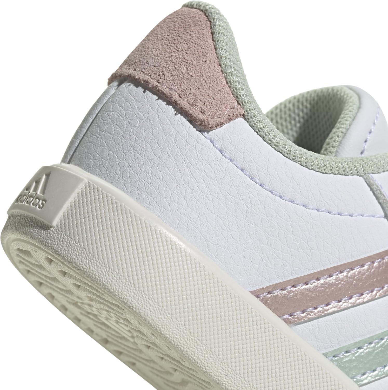 imageadidas UnisexChild Vl Court 30 Skateboarding Shoes ToddlerFtwr White Linen Green Met Sandy Pink Met