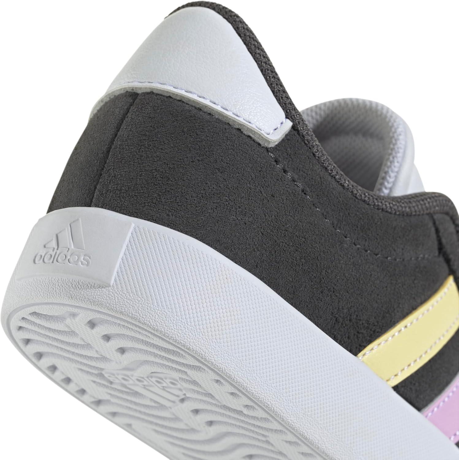 imageadidas UnisexChild Vl Court 30 Skateboarding Shoes ToddlerGreyHalo MintBliss Lilac