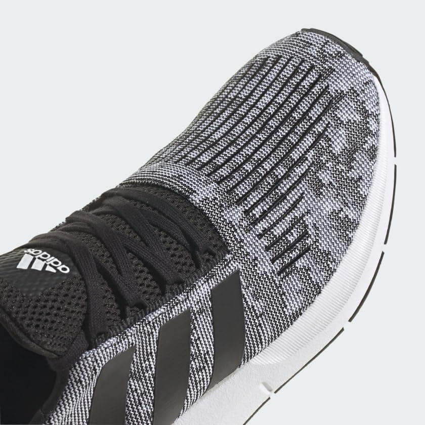 imageadidas Mens Swift Run 10 SneakerBlackBlackWhite