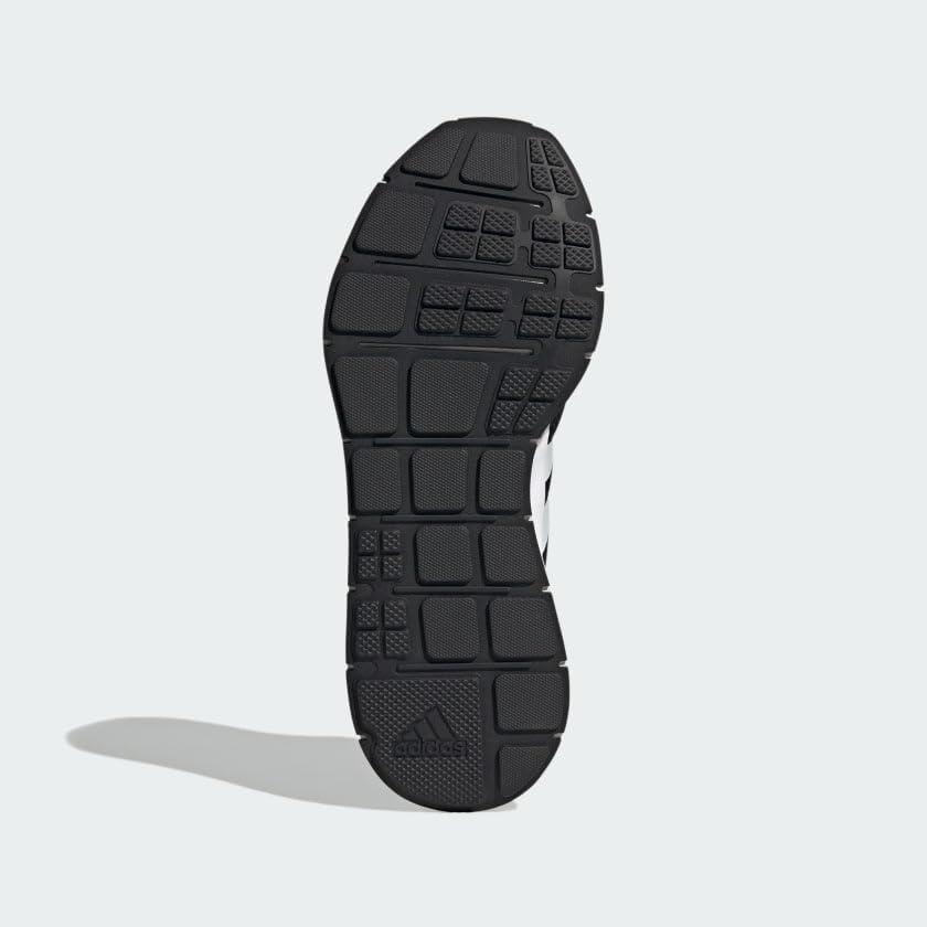 imageadidas Mens Swift Run 10 SneakerBlackWhiteWhite