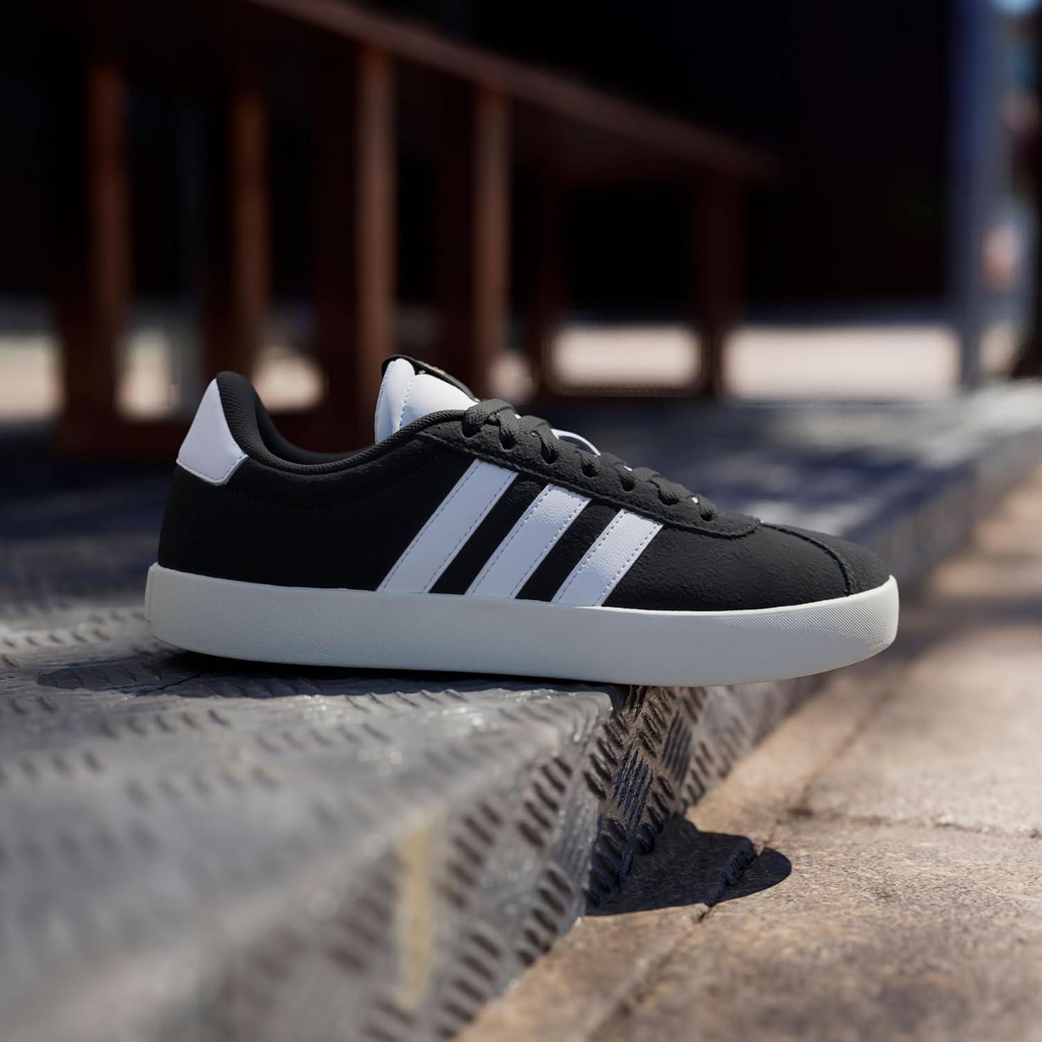 imageadidas Womens VL Court 30 SneakerCore Black Cloud White Gold Metallic