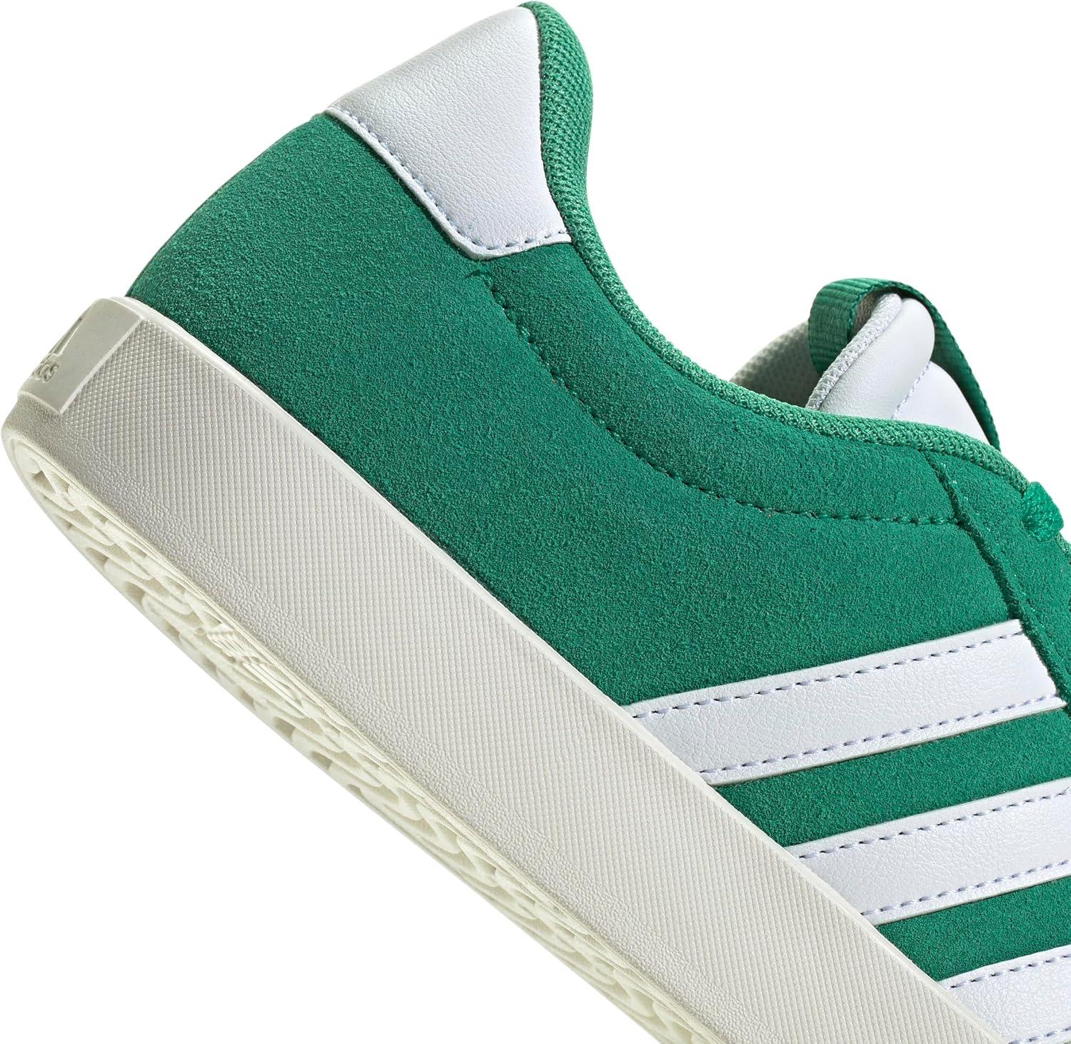 imageadidas Womens VL Court 30 SneakerCourt GreenWhiteGold Metallic