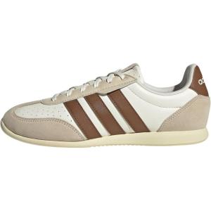 imageadidas Womens Barreda LowOff WhiteWarm Vanilla